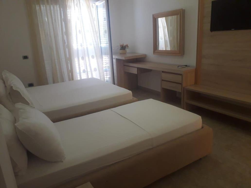 Exclusive Greccia Inn Dhërmi Buitenkant foto