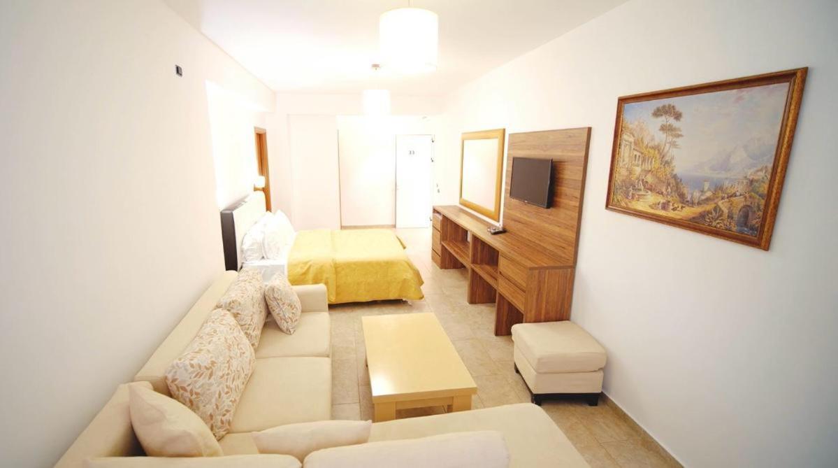 Exclusive Greccia Inn Dhërmi Buitenkant foto