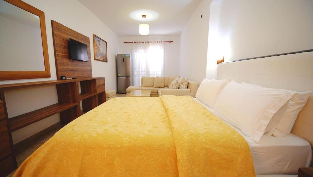 Exclusive Greccia Inn Dhërmi Buitenkant foto
