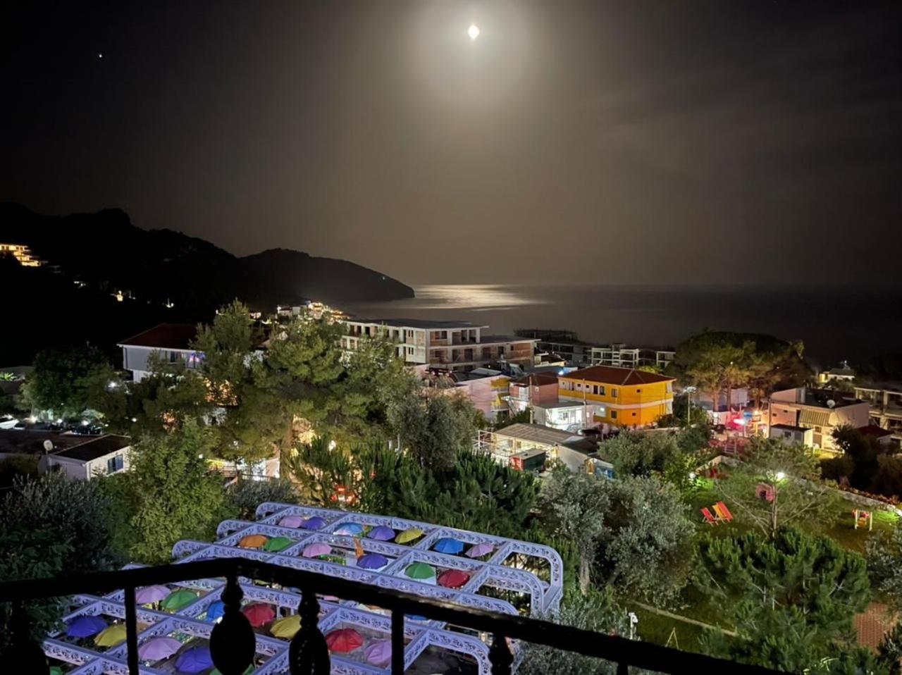 Exclusive Greccia Inn Dhërmi Buitenkant foto