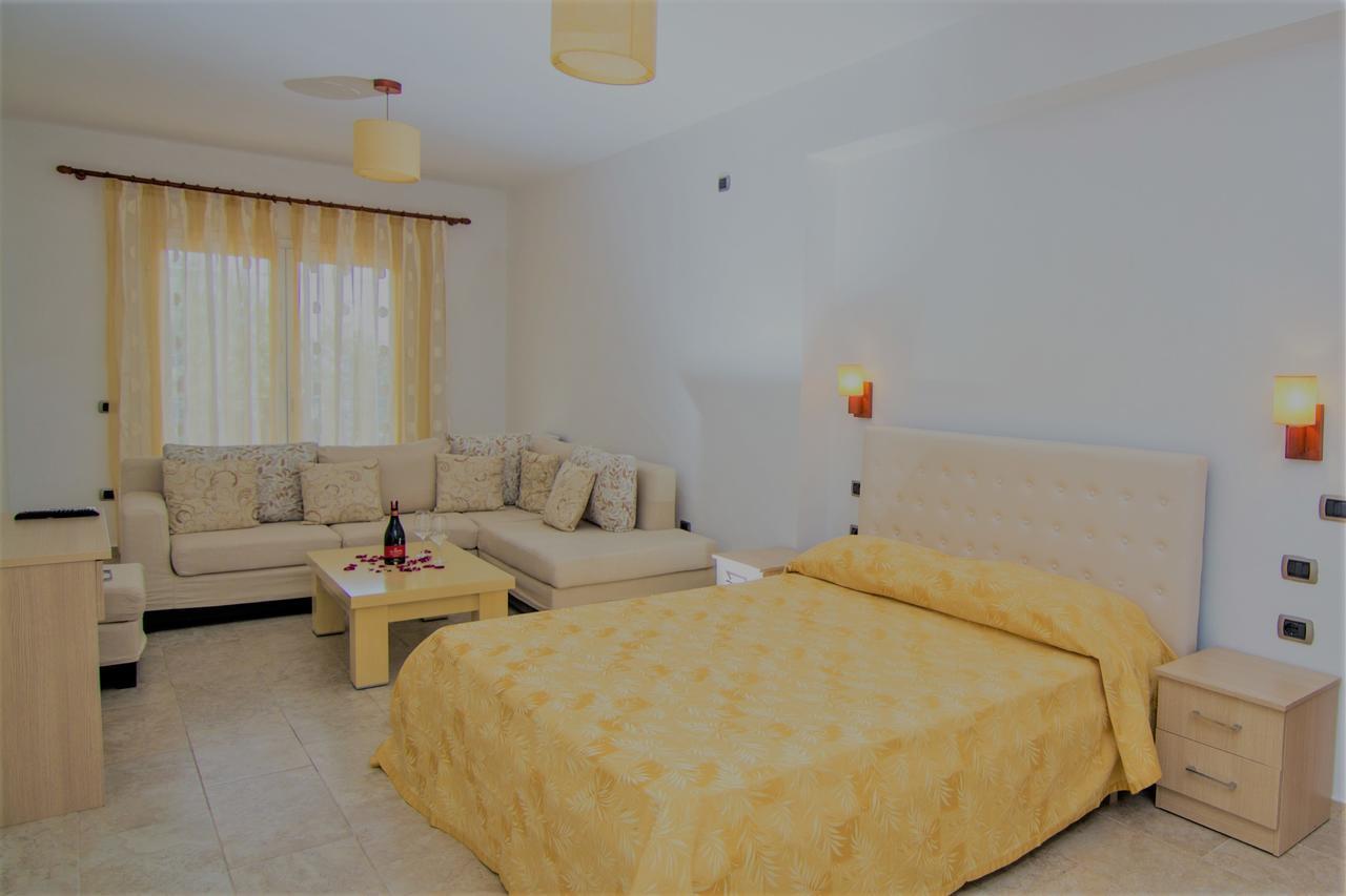 Exclusive Greccia Inn Dhërmi Buitenkant foto