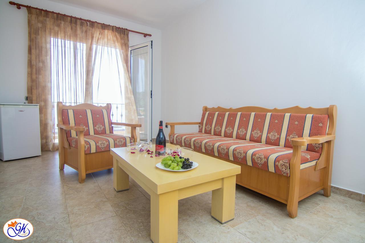 Exclusive Greccia Inn Dhërmi Buitenkant foto